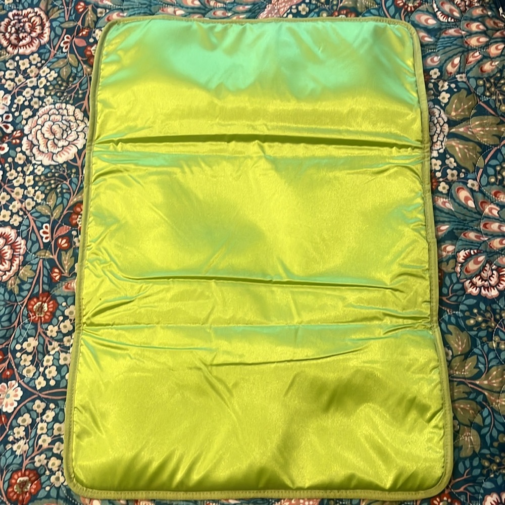 Ju-Ju-Be Royal Envy Blue Diaper Bag set - Picture 12 of 14